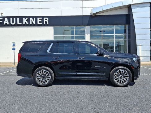 Used 2023 GMC Yukon Denali Ultimate AWD/4WD image 7