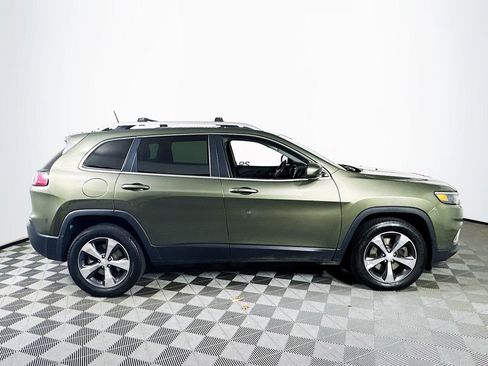 Used 2019 Jeep Cherokee Limited image 8