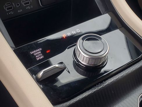 Used 2024 Jeep Grand Cherokee Limited image 29