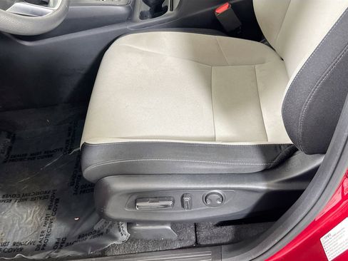 Used 2023 Honda CR-V EX image 18