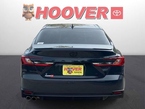 Used 2026 Toyota Camry SE w/ Convenience Package image 3