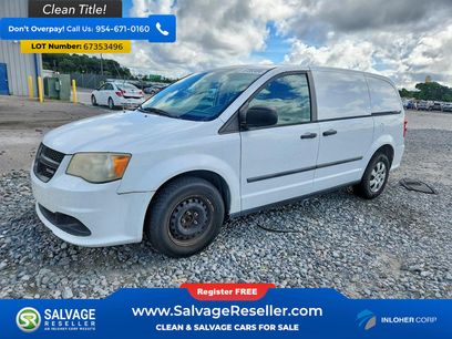 Used 2014 RAM C/V Tradesman w/ UConnect Hands-Free Group