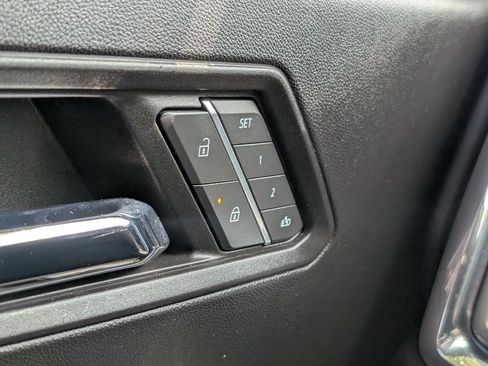 Used 2023 GMC Canyon Denali AWD/4WD image 35