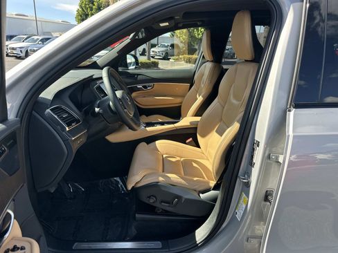 Certified 2023 Volvo XC90 T8 Ultimate image 17