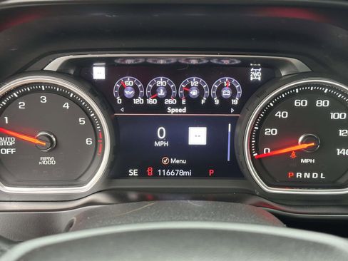 Used 2019 Chevrolet Silverado 1500 High Country image 19