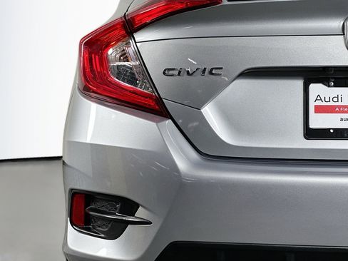 Used 2020 Honda Civic Sport image 17