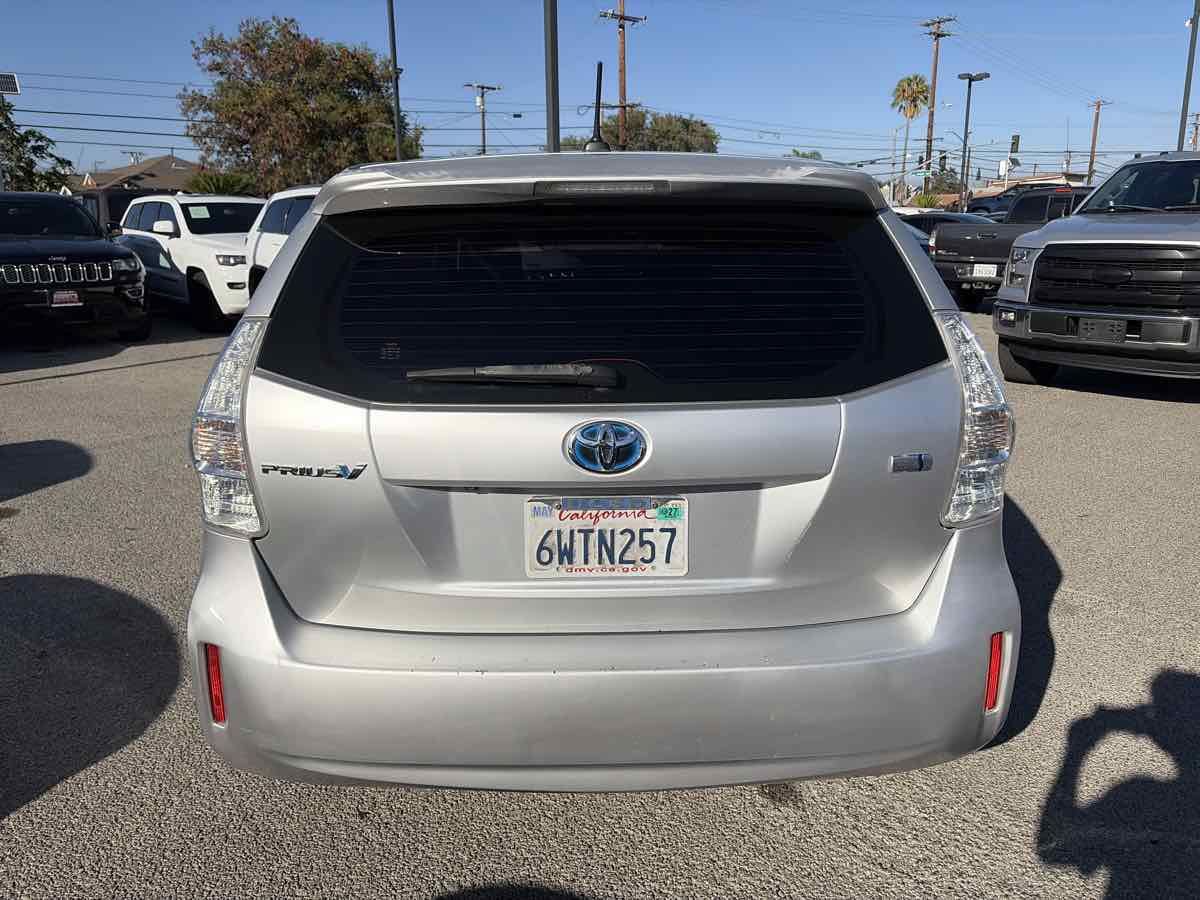 Used 2012 Toyota Prius V Three FWD image 3