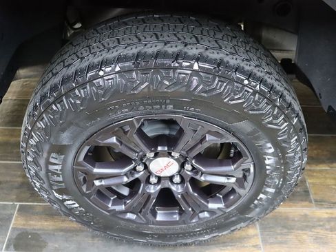 Used 2023 GMC Canyon Elevation w/ Convenience Package image 32