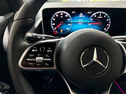 Used 2021 Mercedes-Benz GLA 250 4MATIC image 70