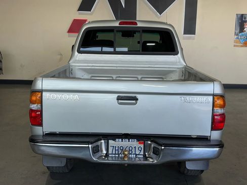Used 2003 Toyota Tacoma PreRunner RWD image 5