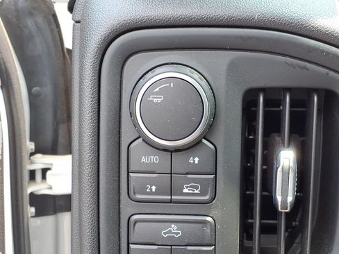 Used 2021 Chevrolet Silverado 1500 Custom AWD/4WD image 20