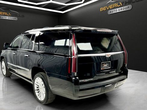 Used 2015 Cadillac Escalade ESV Platinum image 3