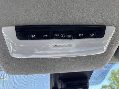 Certified 2025 Nissan Versa SV w/ Trunk Package FWD image 17