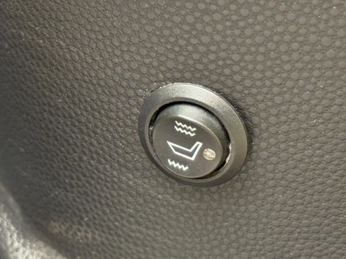 Used 2015 Kia Soul ! w/ Sun & Sound Package FWD image 17