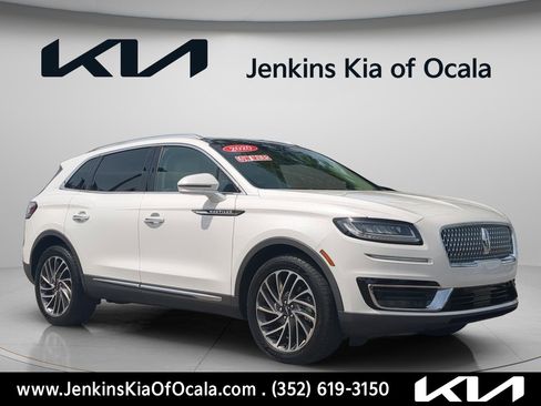 Used 2020 Lincoln Nautilus Reserve AWD/4WD image 2