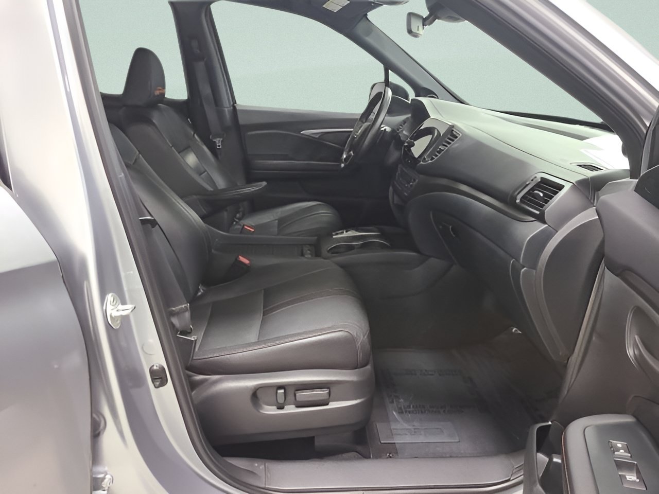 Used 2023 Honda Passport TrailSport image 14