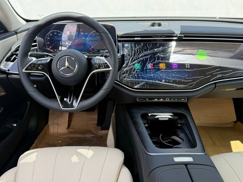 New 2026 Mercedes-Benz E 450 4MATIC Sedan image 26