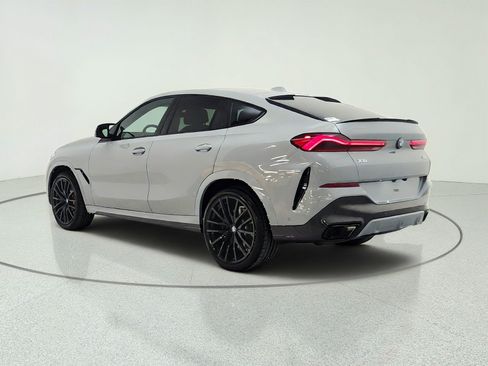 Used 2025 BMW X6 M60i AWD/4WD image 7