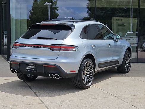 Certified 2026 Porsche Macan AWD/4WD image 9