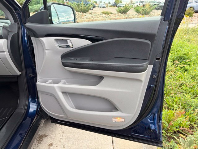 Used 2016 Honda Pilot Touring image 20
