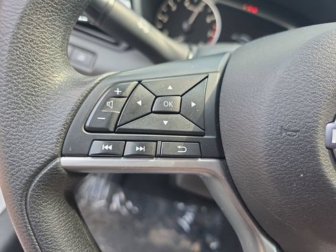 Used 2024 Nissan Altima 2.5 SV FWD image 16