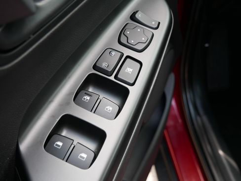 Certified 2023 Hyundai Kona SEL AWD/4WD image 19