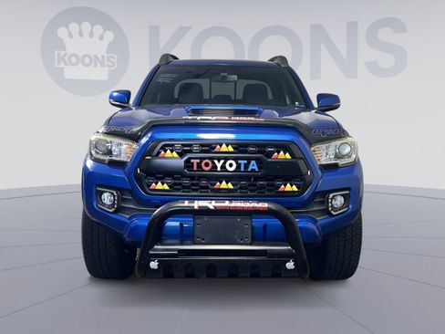 Used 2016 Toyota Tacoma TRD Sport AWD/4WD image 4