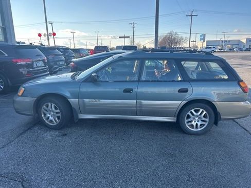Used 2001 Subaru Outback Wagon image 3