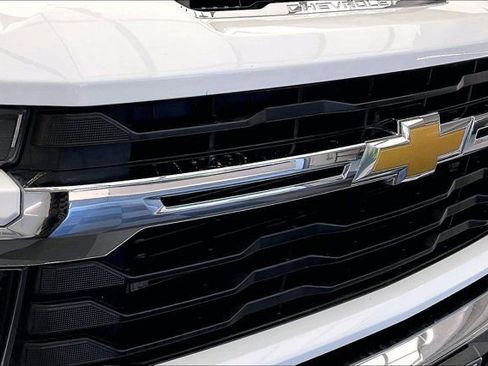 Used 2024 Chevrolet Silverado 2500 LT image 30