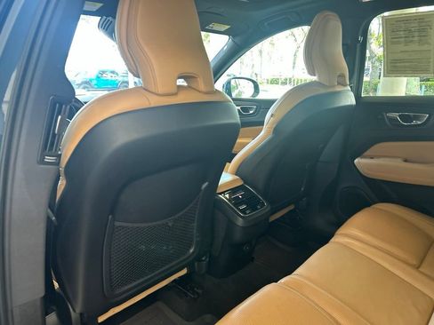 Used 2021 Volvo XC60 T5 Inscription w/ Protection Package Premier AWD/4WD image 37