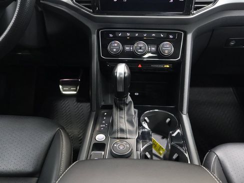 Used 2022 Volkswagen Atlas SEL R-Line image 20