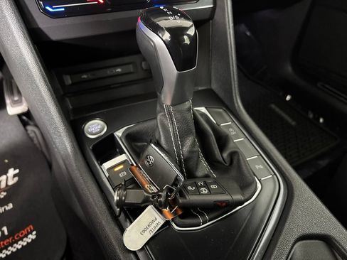 Used 2023 Volkswagen Tiguan SE R-Line FWD image 20