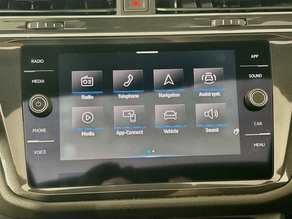 Certified 2024 Volkswagen Tiguan SE R-Line AWD/4WD image 14