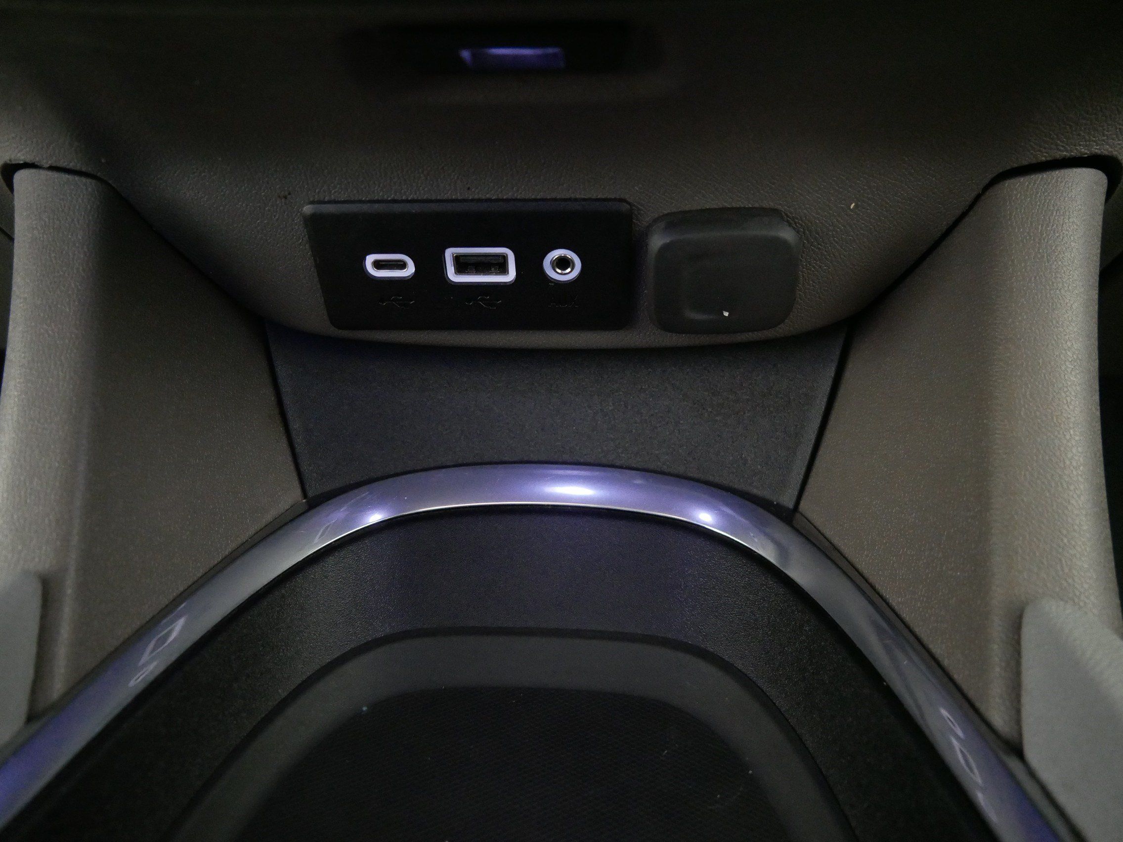 Used 2020 Chevrolet Malibu LT FWD image 30