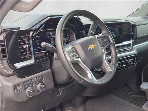 Used 2025 Chevrolet Silverado 2500 LT w/ Convenience Package AWD/4WD image 10