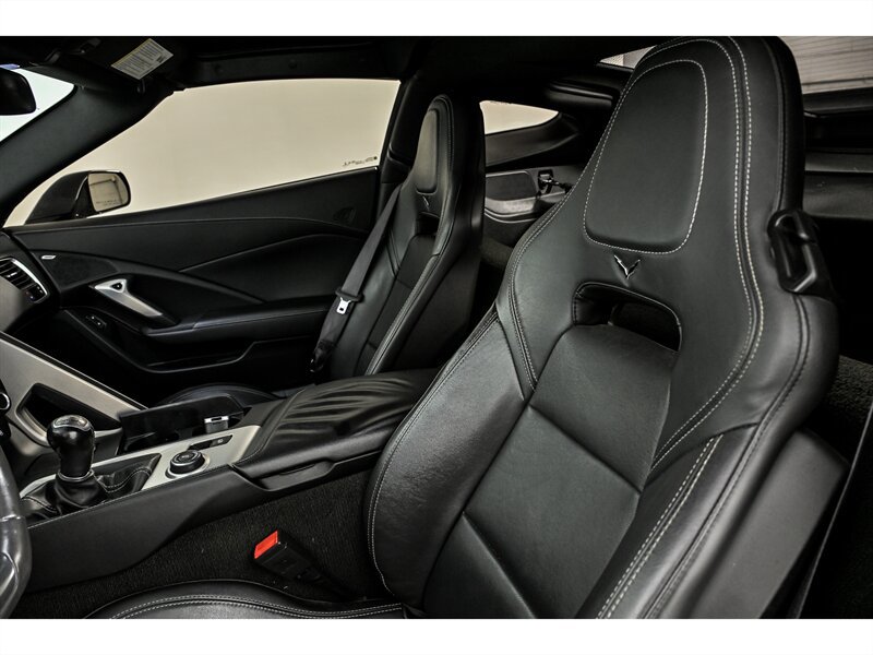 Used 2016 Chevrolet Corvette Stingray Coupe w/ 2LT Preferred Equipment Group RWD image 19