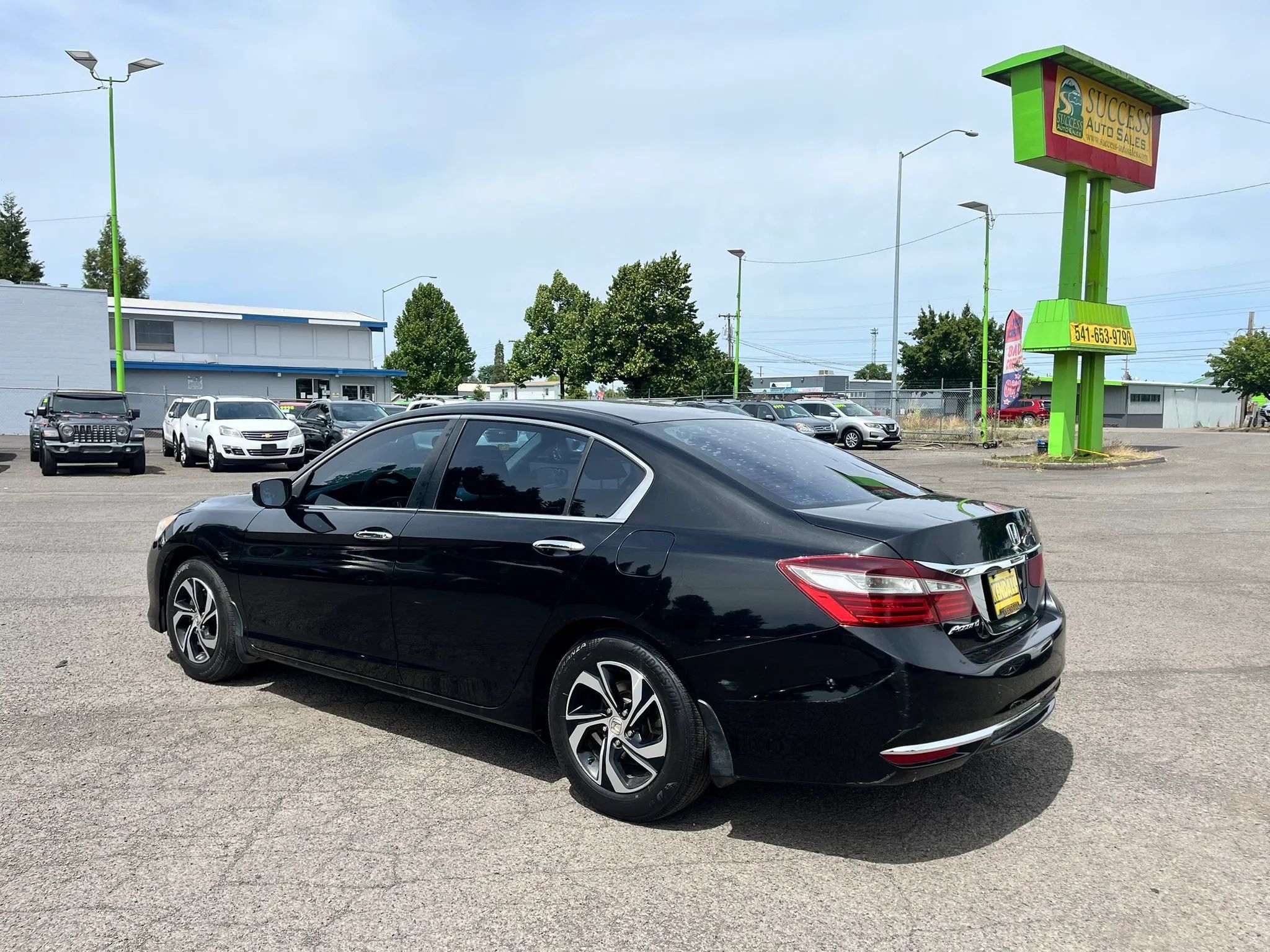 Used 2016 Honda Accord LX image 5