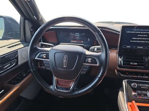 Used 2023 Lincoln Navigator L Reserve AWD/4WD image 14