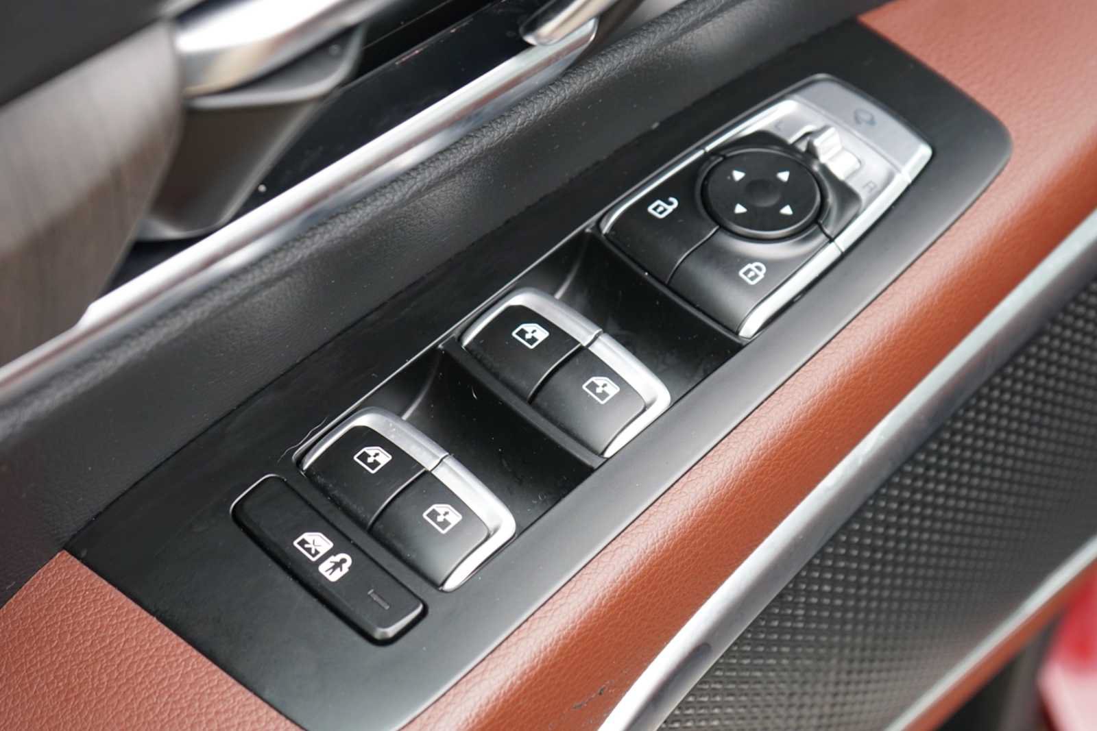 Certified 2023 Kia Telluride SX Prestige AWD/4WD image 16