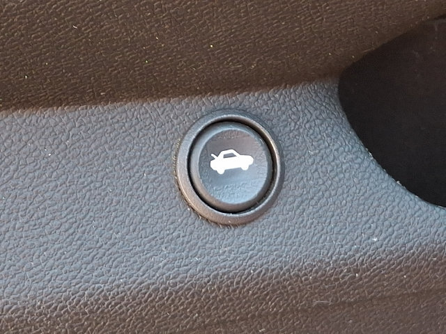 Used 2011 Chevrolet Camaro SS w/ RS Package RWD image 16