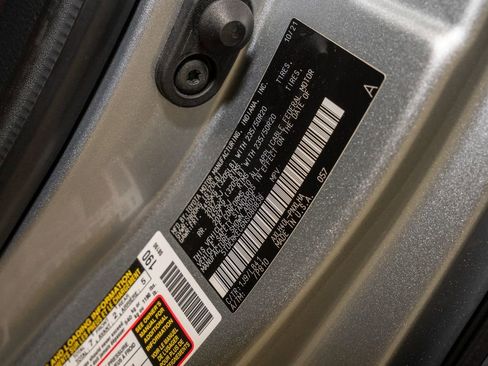 Used 2022 Toyota Sienna Platinum image 23