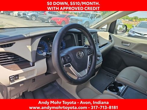 Used 2018 Toyota Sienna XLE FWD image 9