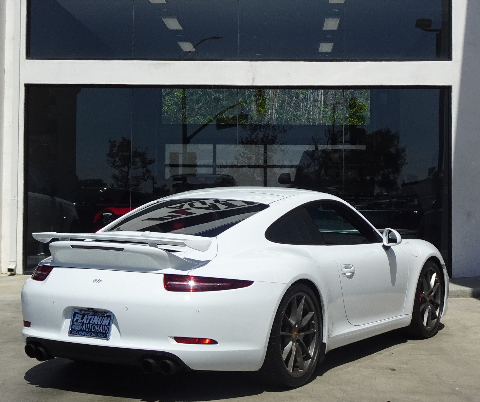 Used 2015 Porsche 911 Carrera S RWD image 9