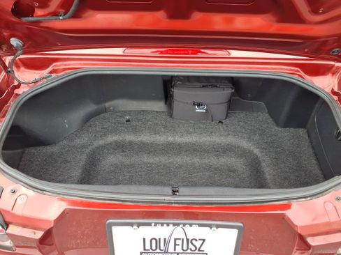 Used 2006 MAZDA MX-5 Miata RWD image 27