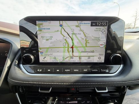 Used 2022 Nissan Rogue Platinum w/ Head-Up Display Package image 18