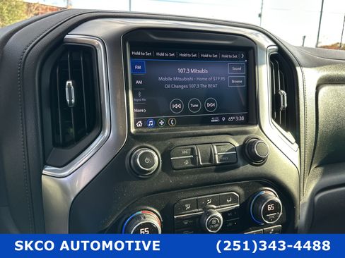 Used 2019 Chevrolet Silverado 1500 LT w/ Texas Edition image 15