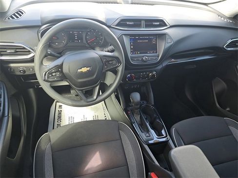Used 2023 Chevrolet TrailBlazer LT image 12