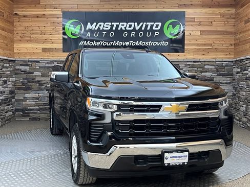 Used 2024 Chevrolet Silverado 1500 LT AWD/4WD image 4