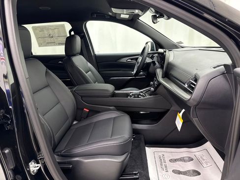 New 2026 Chevrolet Traverse LT w/ Midnight/Sport Edition image 9