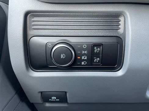 New 2025 Ford F450 XL w/ XL Chrome Package image 22